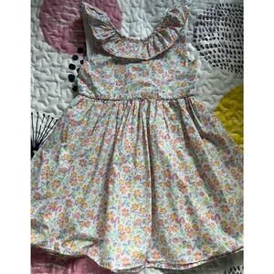 Tommy Bahama  Size‎ 5 Floral Fully Lined VNeck Back with Ruffle and Bow at Waist